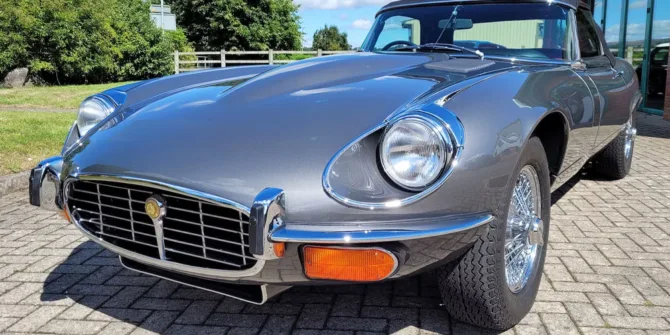 Classic Jaguar Restoration | Carrosserie