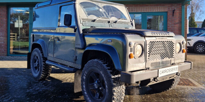 Classic Land Rover Restoration Services | Carrosserie