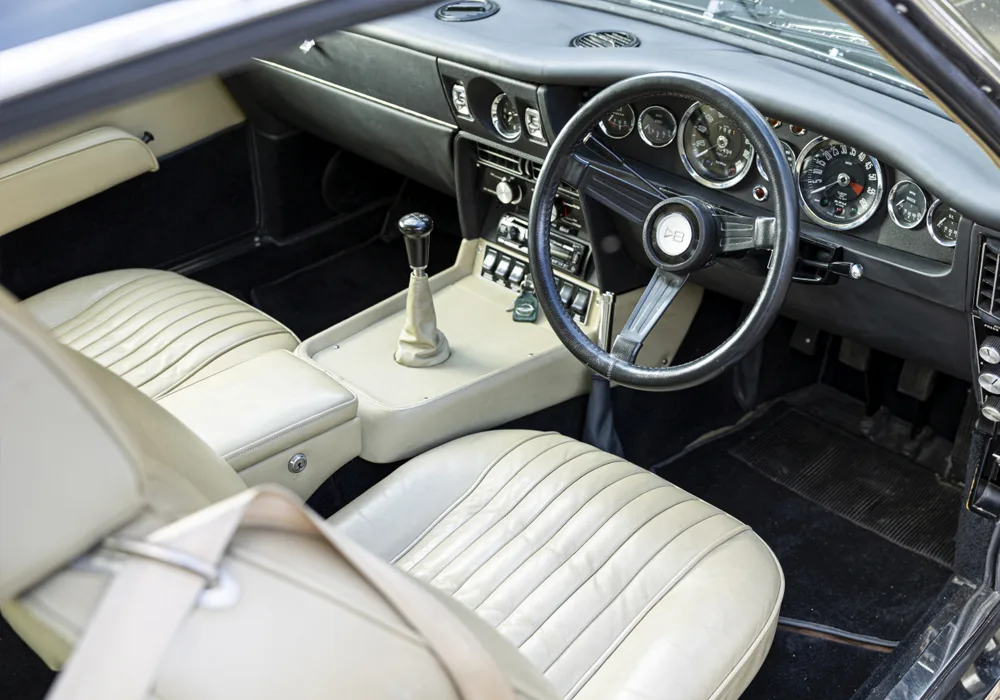 Classic Aston Martin Restoration | Carrosserie