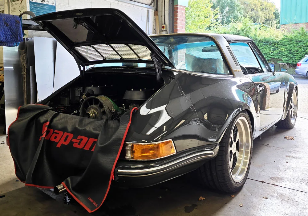 1971 Porsche 911S Targa | Classic Porsche Restoration | Carrosserie