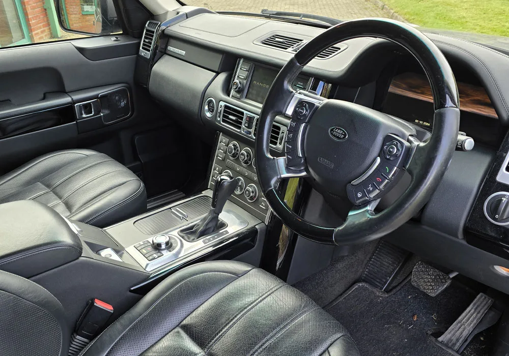 2010 Range Rover Vogue SE TDV8 | Classic Range Rover Restoration | Carrosserie