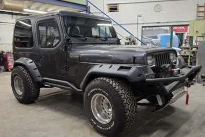 1993 Jeep Wrangler | Classic Car Restoration | Carrosserie